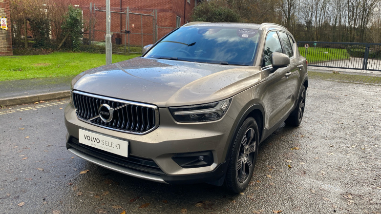 Volvo Xc40 2.0 B4P Inscription 5dr AWD Auto Petrol Estate